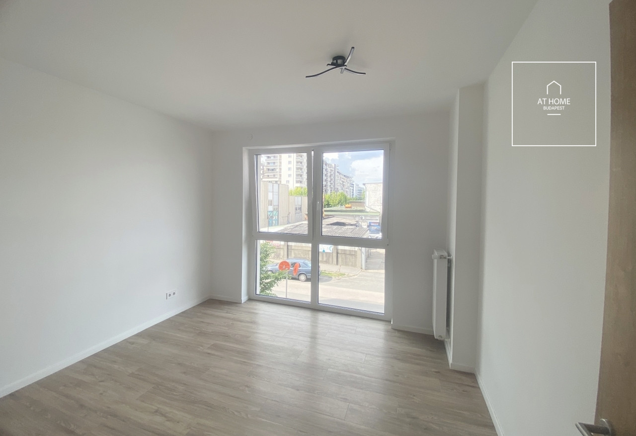 Newly Built 2-Bedroom Apartment in District XI, Újbuda