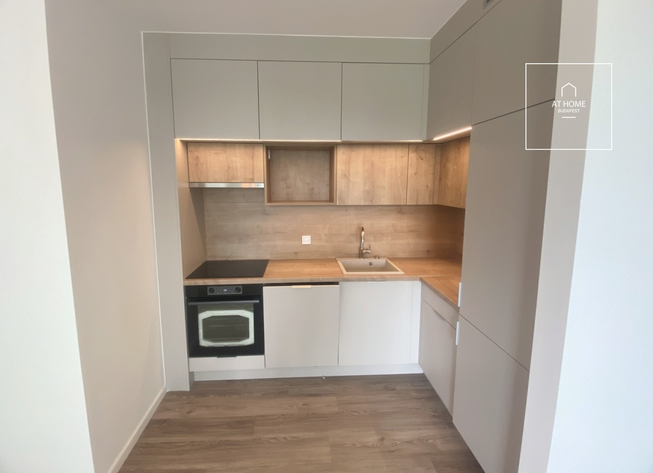 Newly Built 2-Bedroom Apartment in District XI, Újbuda