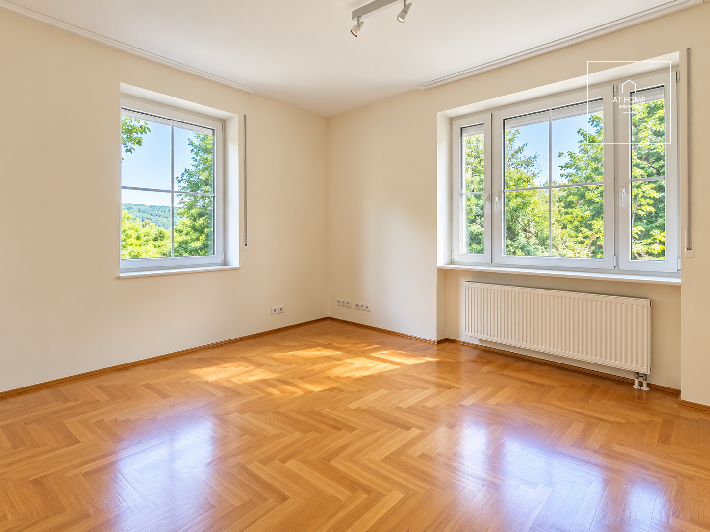 Elegant 1st floor Villa apartment for Sale in Svábhegy, District XII