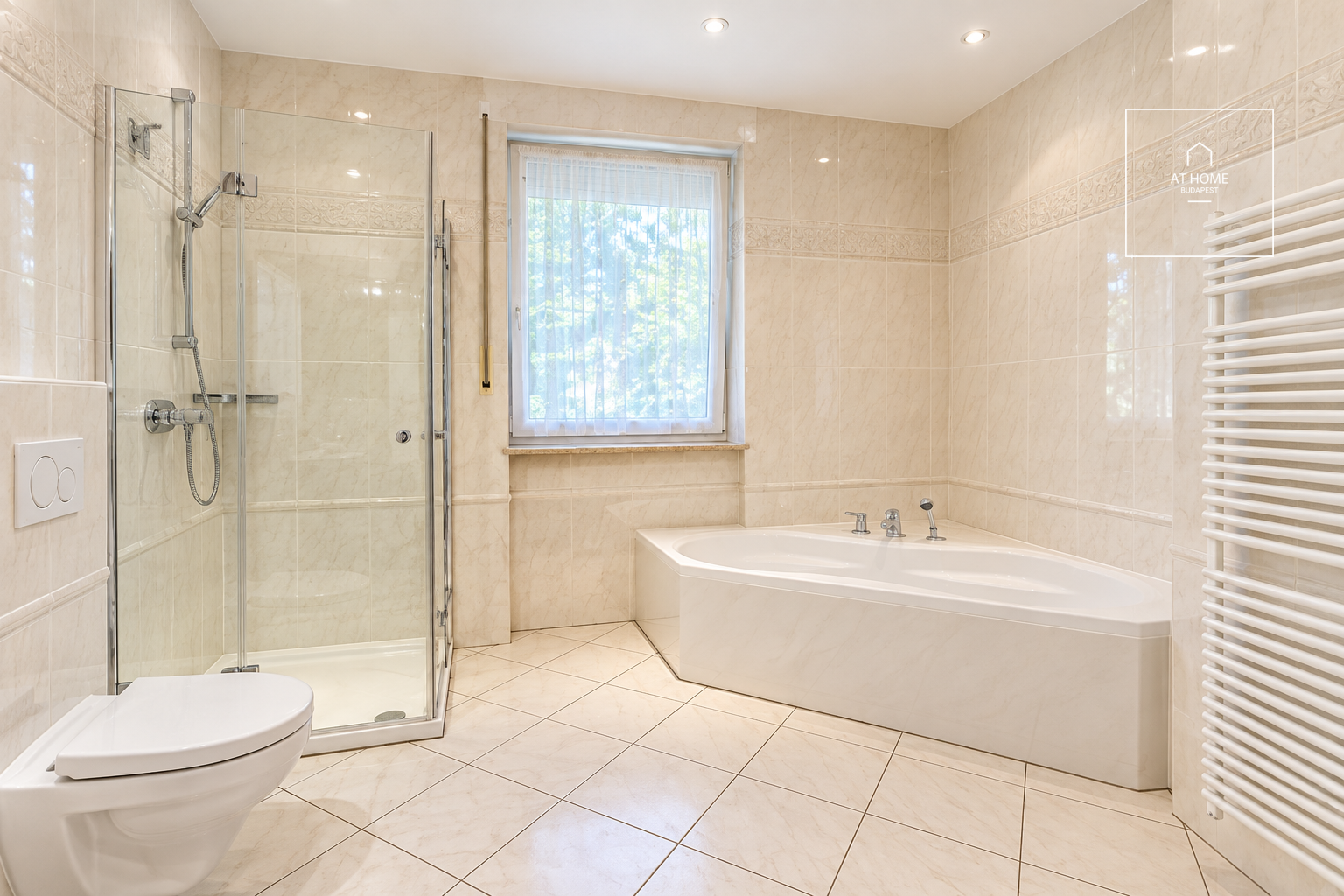 Elegant 1st floor Villa apartment for Sale in Svábhegy, District XII