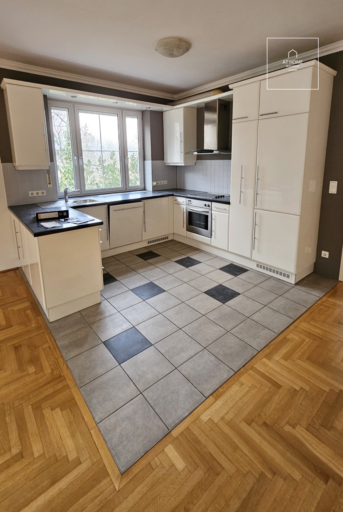 Elegant apartment for Sale in Svábhegy, District XII