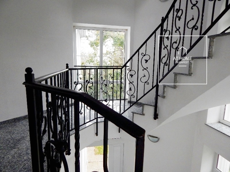 Elegant apartment for Sale in Svábhegy, District XII