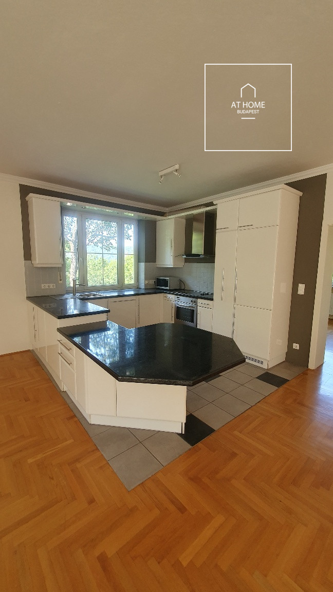 Elegant apartment for Sale in Svábhegy, District XII