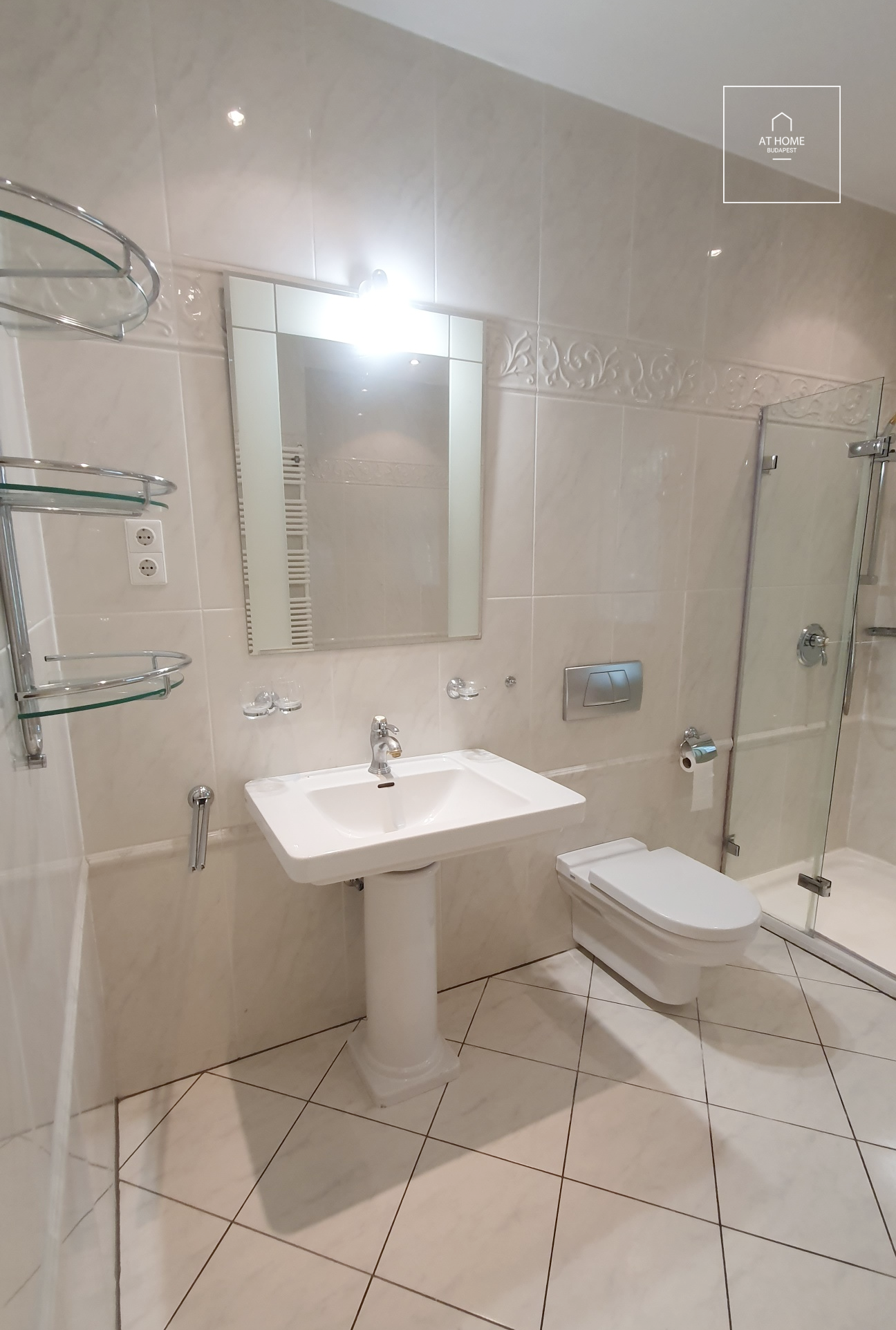 Elegant apartment for Sale in Svábhegy, District XII