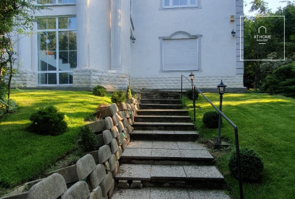 Elegant apartment for Sale in Svábhegy, District XII