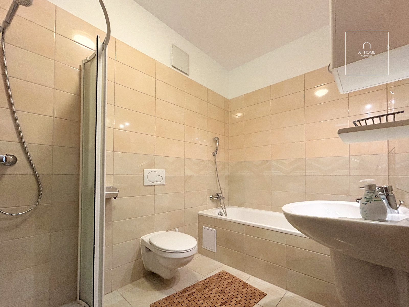 Napfényes lakás kiadó Budapest II. kerület, Rézmál