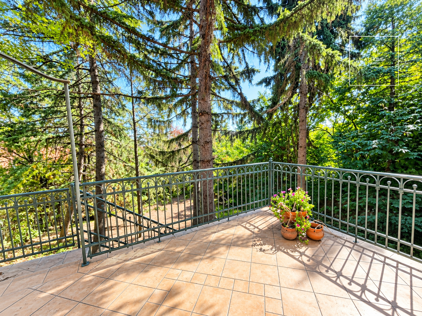 Unique Bauhaus Villa for Sale in Sas-hegy, Budapest