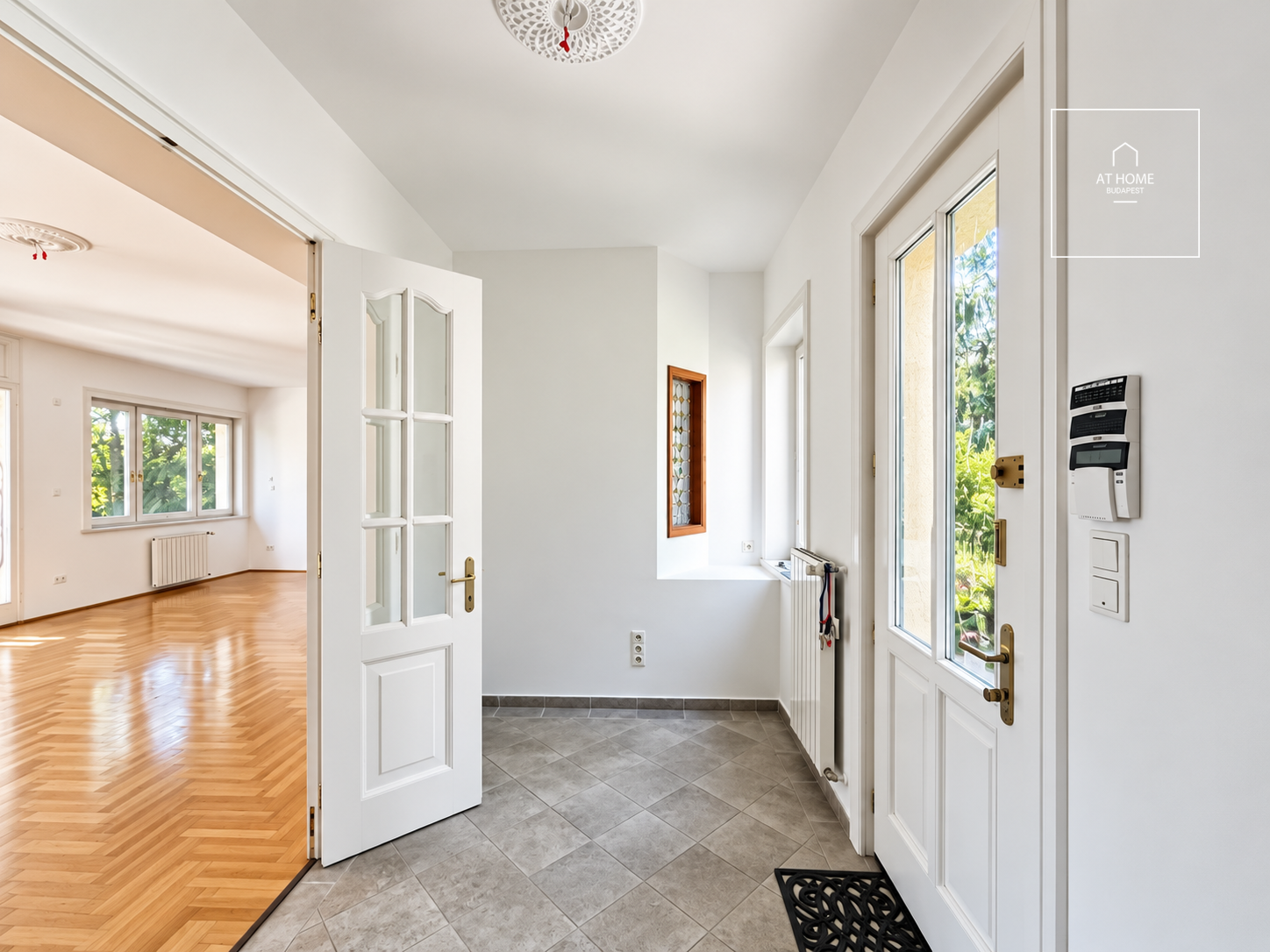 Unique Bauhaus Villa for Sale in Sas-hegy, Budapest