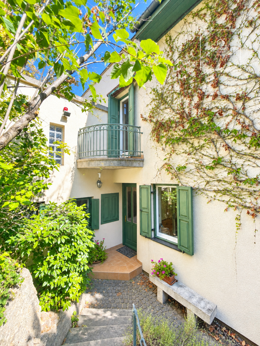 Unique Bauhaus Villa for Sale in Sas-hegy, Budapest