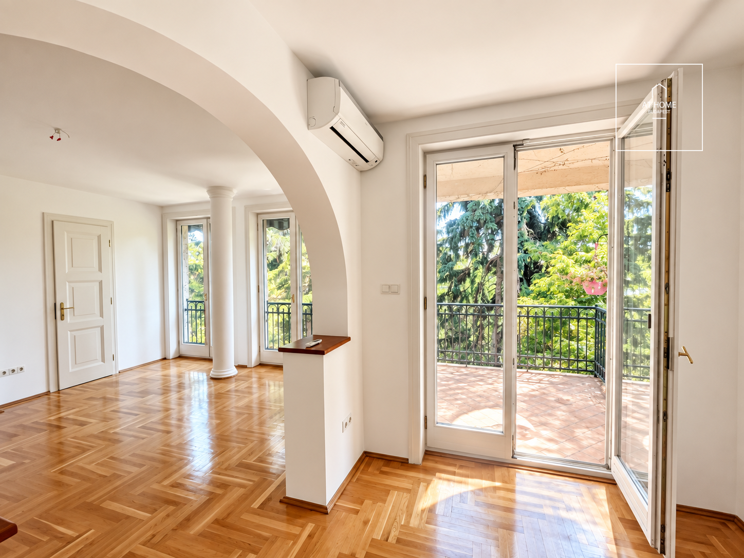 Unique Bauhaus Villa for Sale in Sas-hegy, Budapest