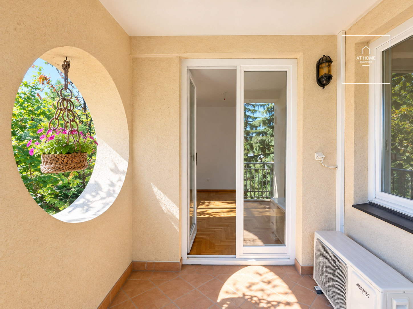 Unique Bauhaus Villa for Sale in Sas-hegy, Budapest