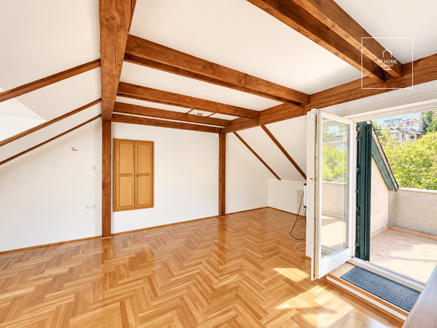 Unique Bauhaus Villa for Sale in Sas-hegy, Budapest