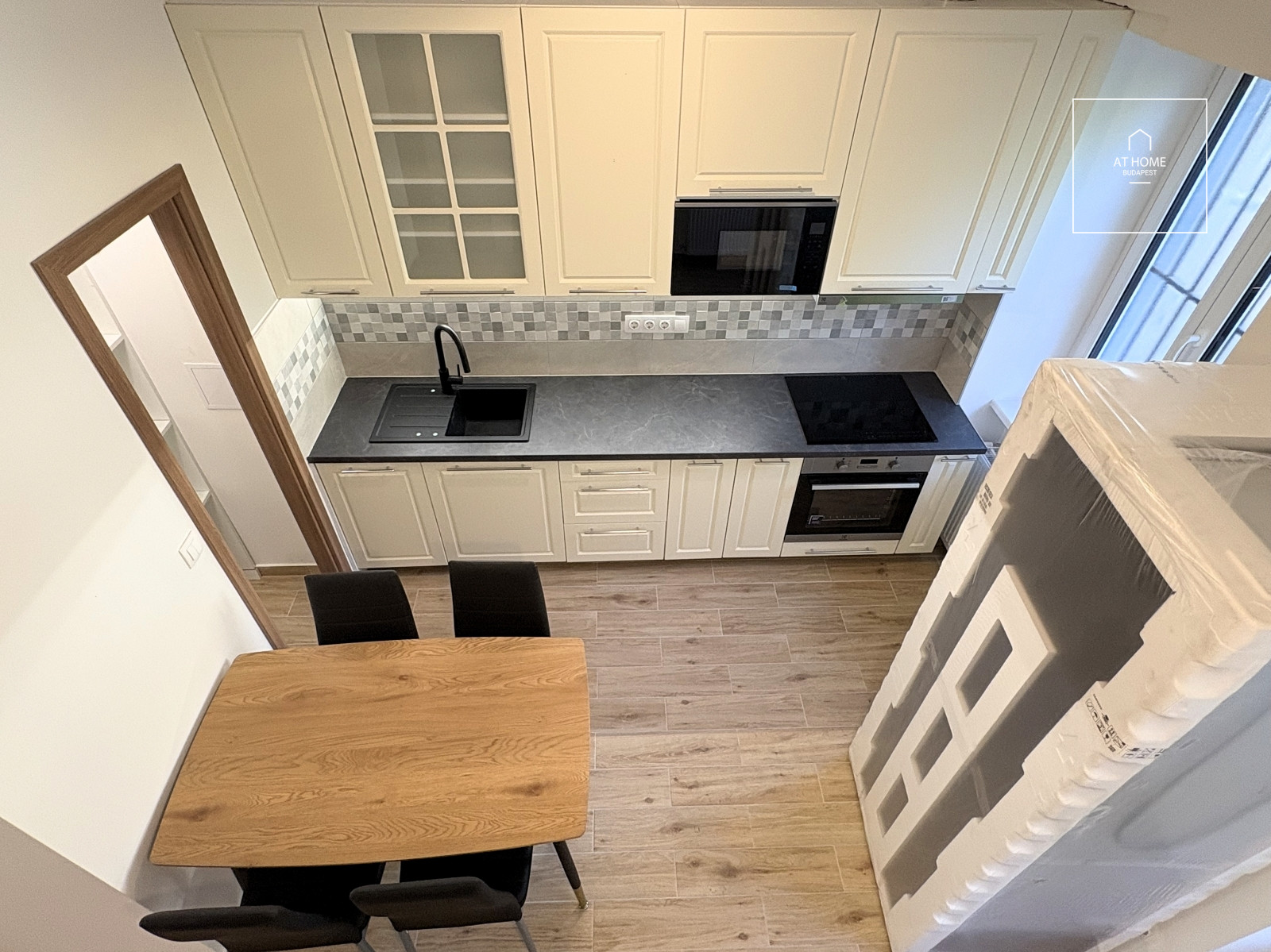 Renovated 35 sqm Apartment for Rent in District XIII