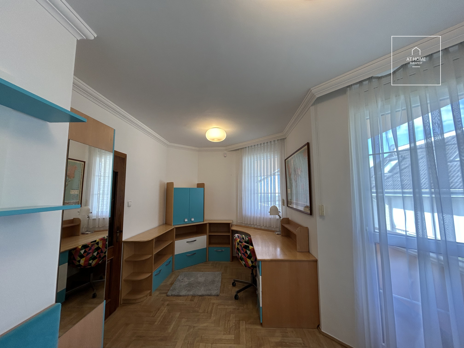 SPACIOUS 3-BEDROOM APARTMENT WITH A 45 SQM TERRACE IN PÁLVÖLGY