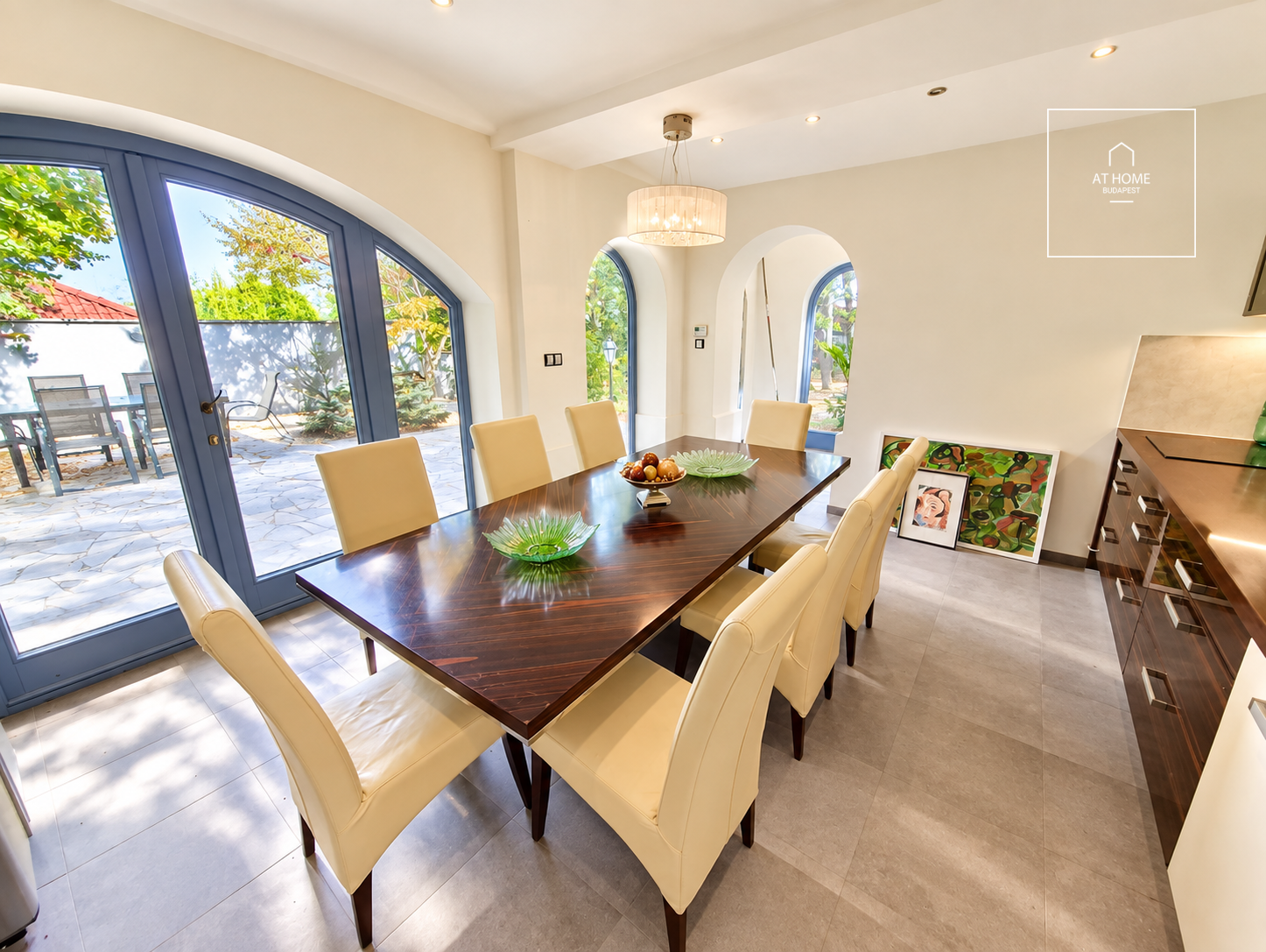 Villa Sunshine, Exclusive garden-connected villa apartment Budapest XII. district Virányos is for sale