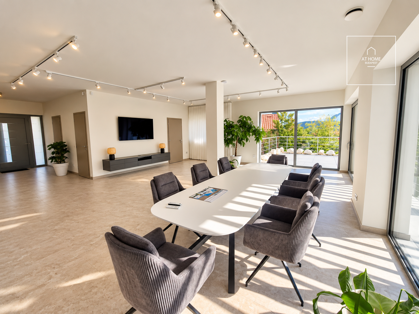 NEW-BUILD, ENERGY-EFFICIENT FAMILY HOME WITH A FOUR-CAR GARAGE, BORDERING NATURE