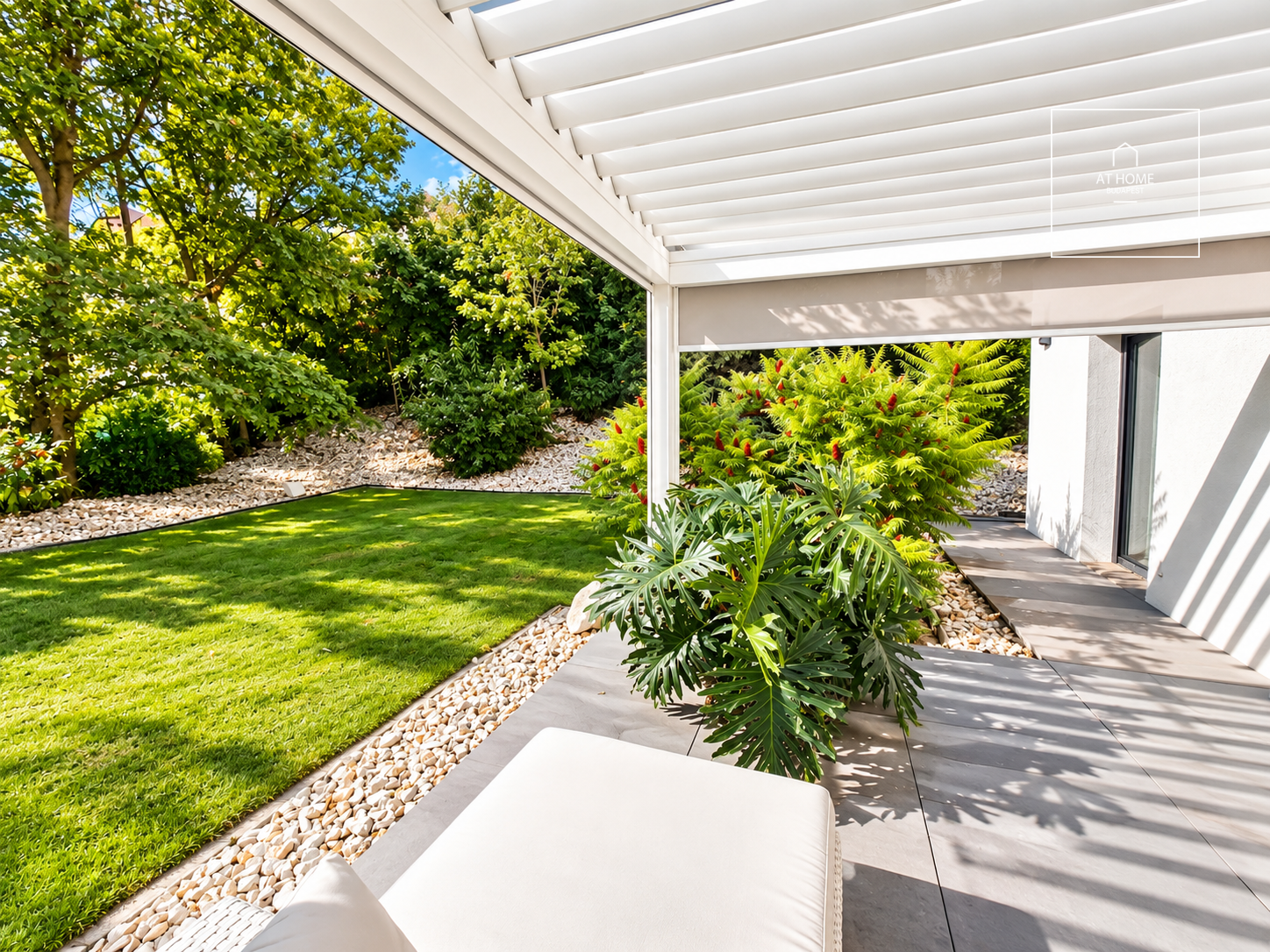 NEW-BUILD, ENERGY-EFFICIENT FAMILY HOME WITH A FOUR-CAR GARAGE, BORDERING NATURE