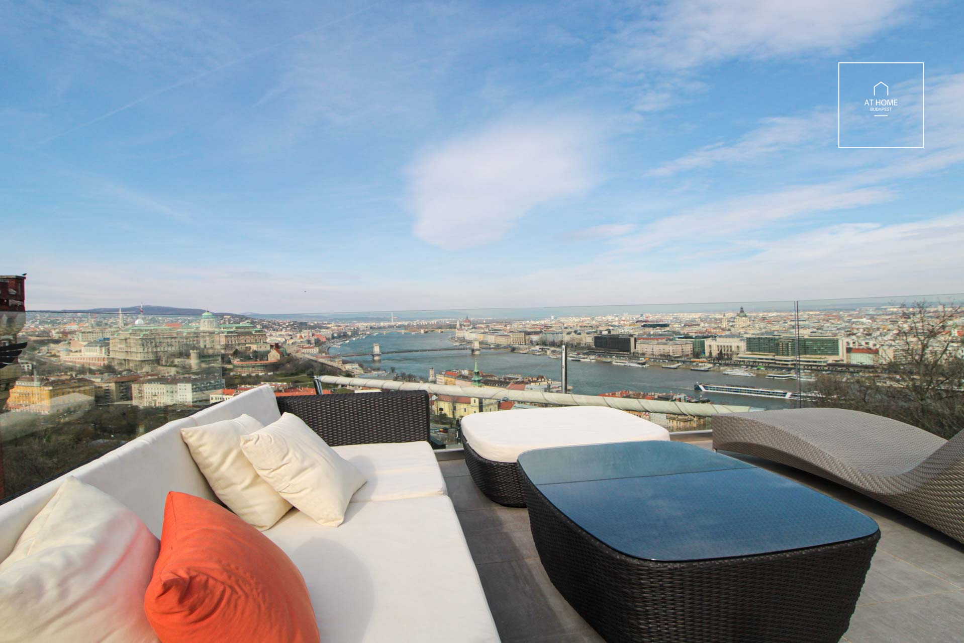 Lélegzetelállító panorámájú luxuslakás kiadó Budapest I. kerület, Gellérthegy