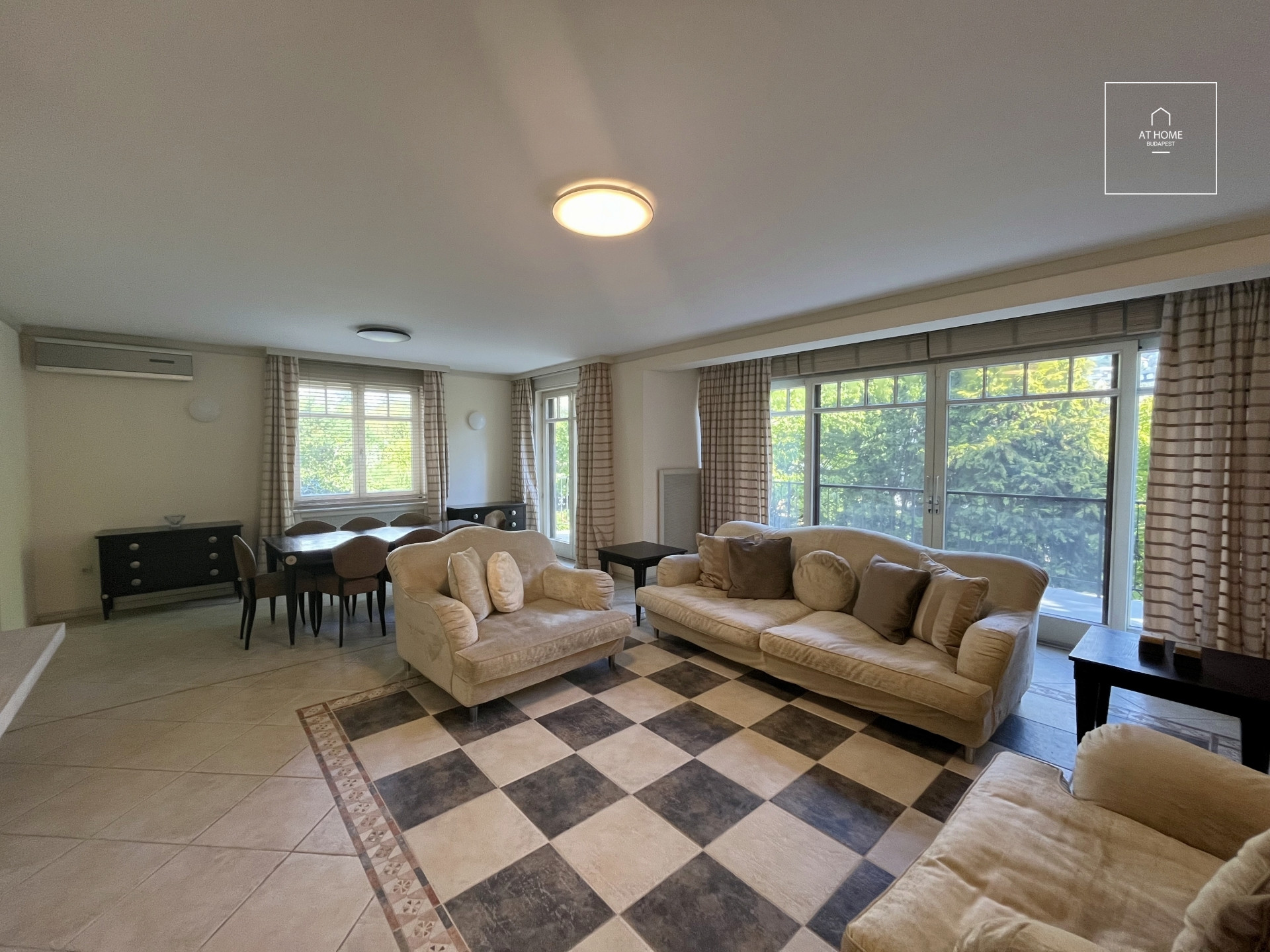 Premium Family Home with Panoramic View and Beautiful Landscaped Garden for sale, Budapest, district 2