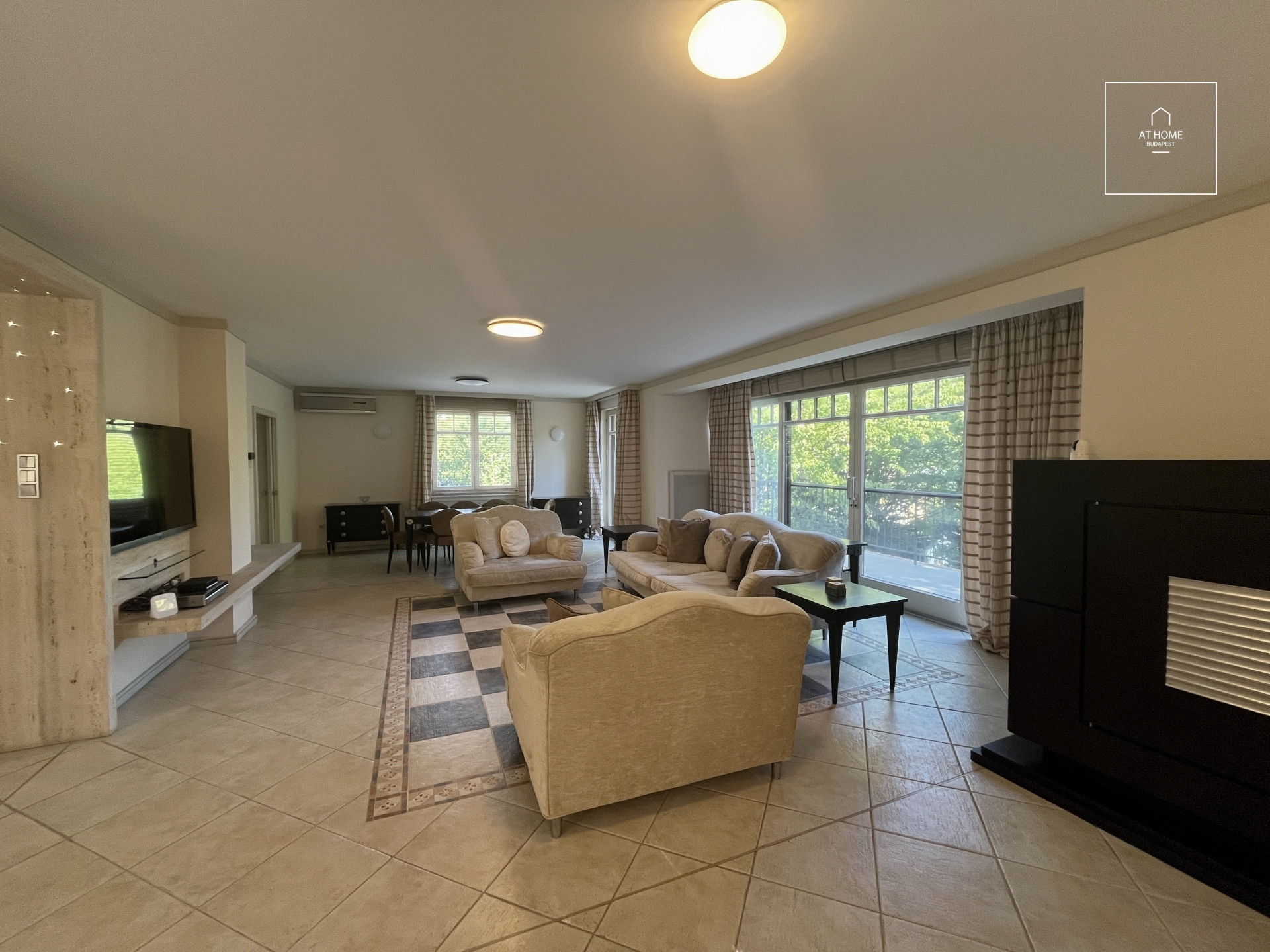 Premium Family Home with Panoramic View and Beautiful Landscaped Garden for sale, Budapest, district 2
