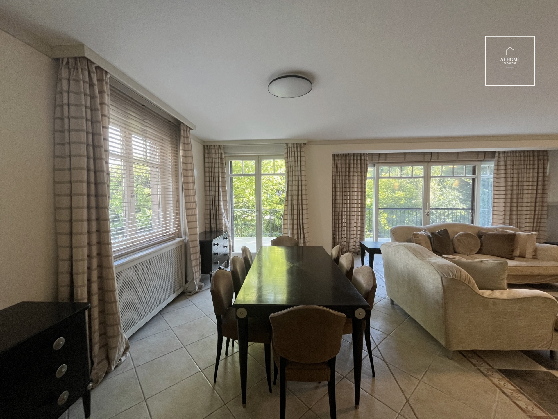 Premium Family Home with Panoramic View and Beautiful Landscaped Garden for sale, Budapest, district 2