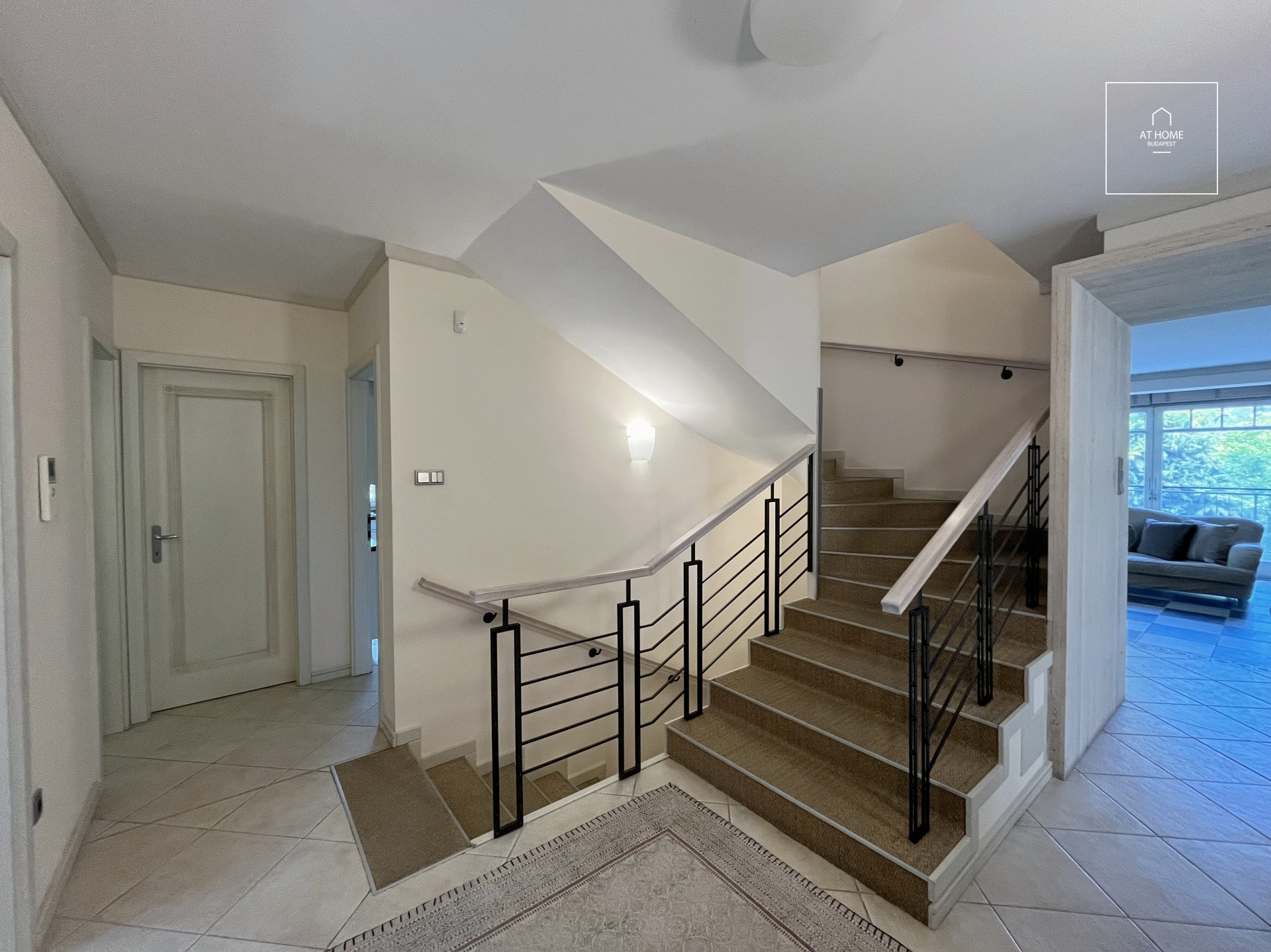 Premium Family Home with Panoramic View and Beautiful Landscaped Garden for sale, Budapest, district 2