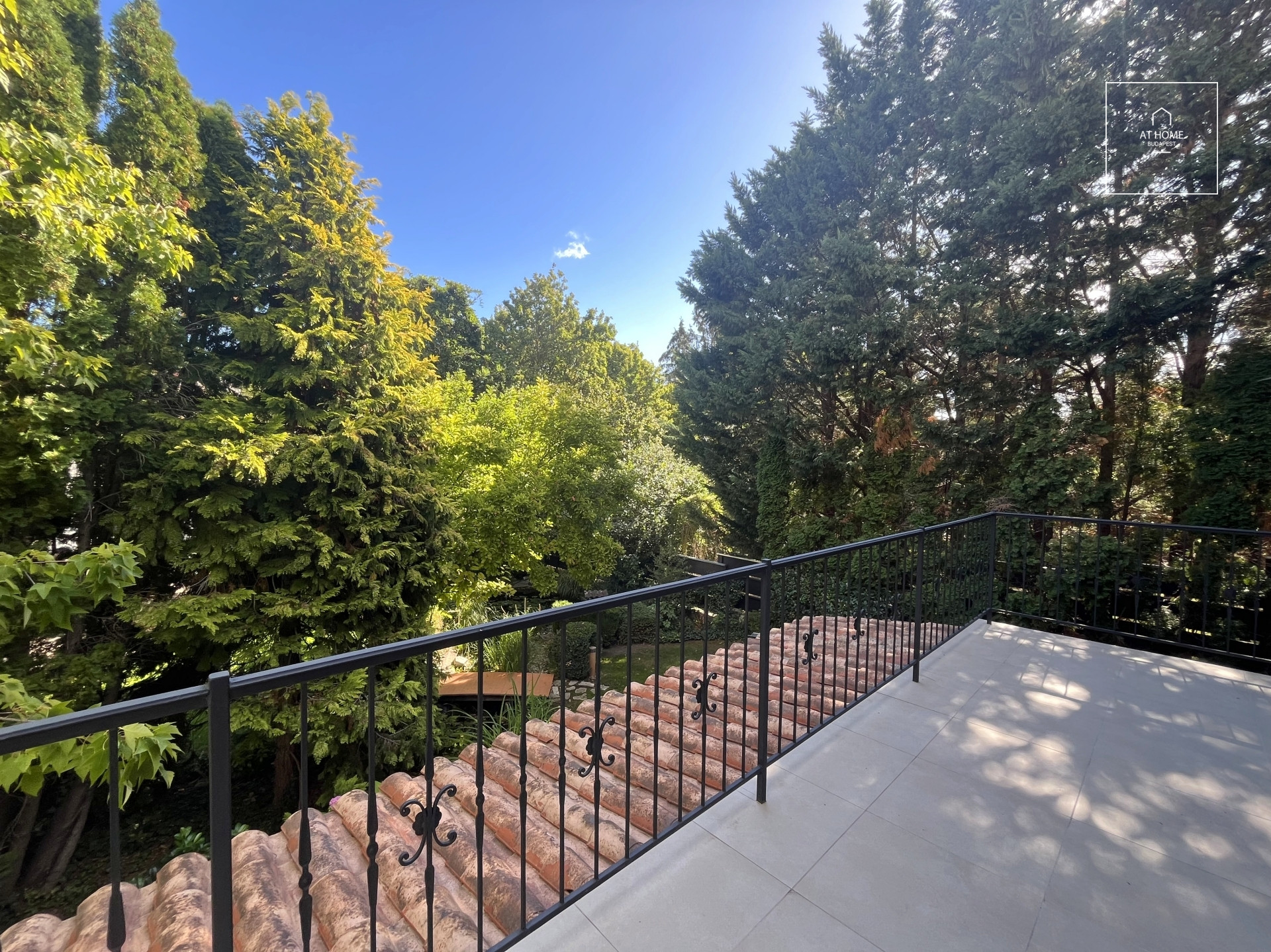 Premium Family Home with Panoramic View and Beautiful Landscaped Garden for sale, Budapest, district 2