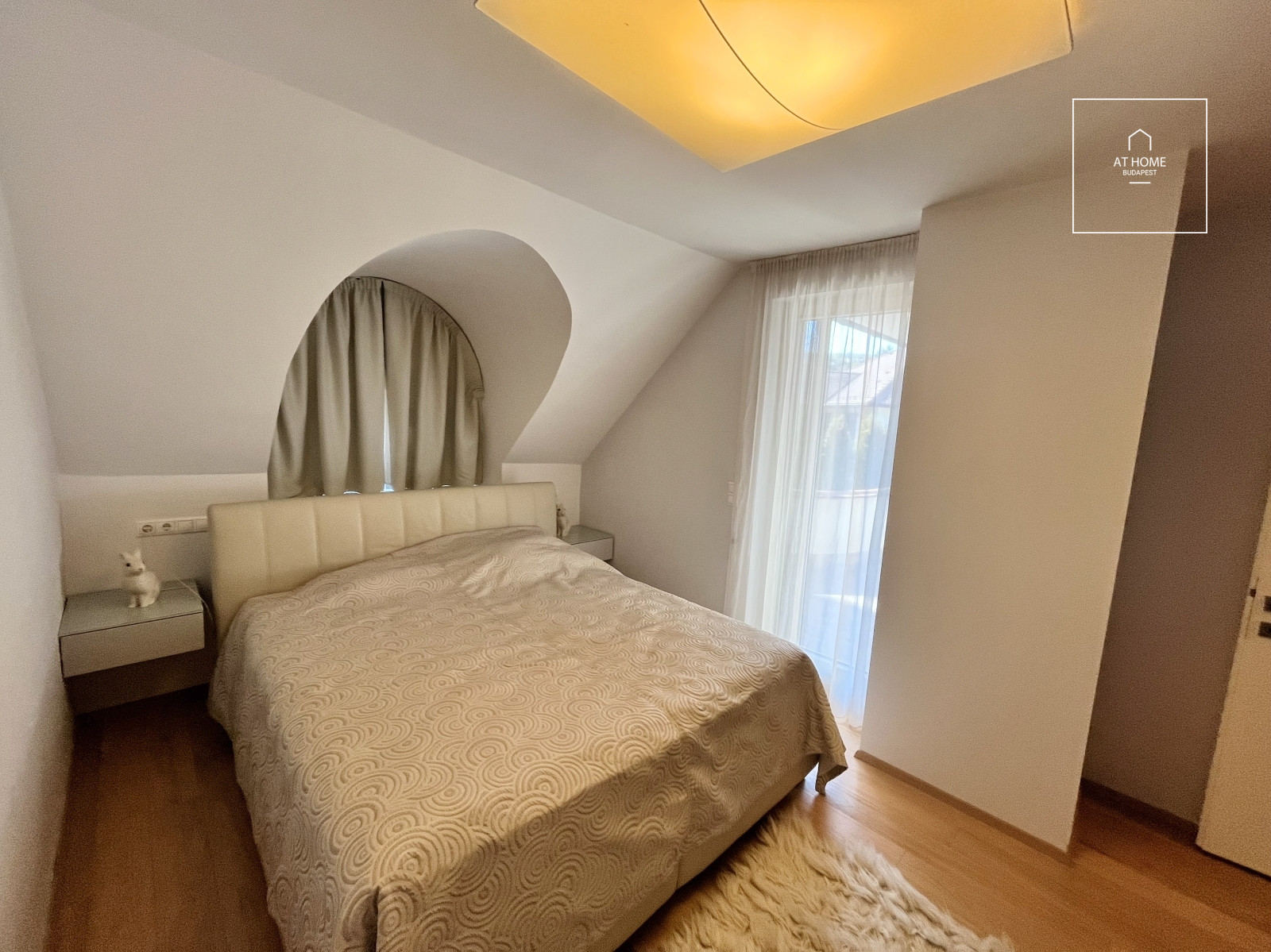 Four-bedroom Semi-Detached House for Rent in Virányos, District XII