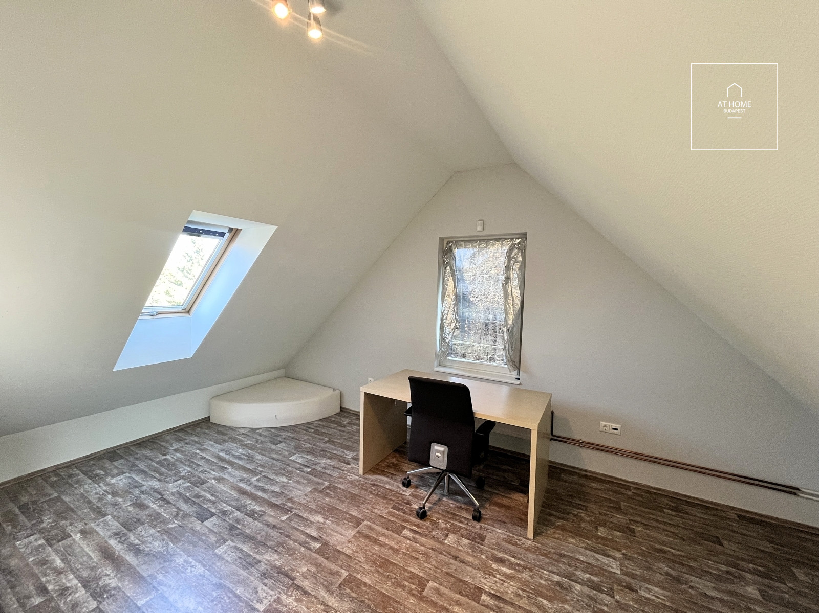 Four-bedroom Semi-Detached House for Rent in Virányos, District XII