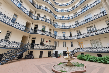 Napfényes lakás eladó Budapest I. kerület, Vár