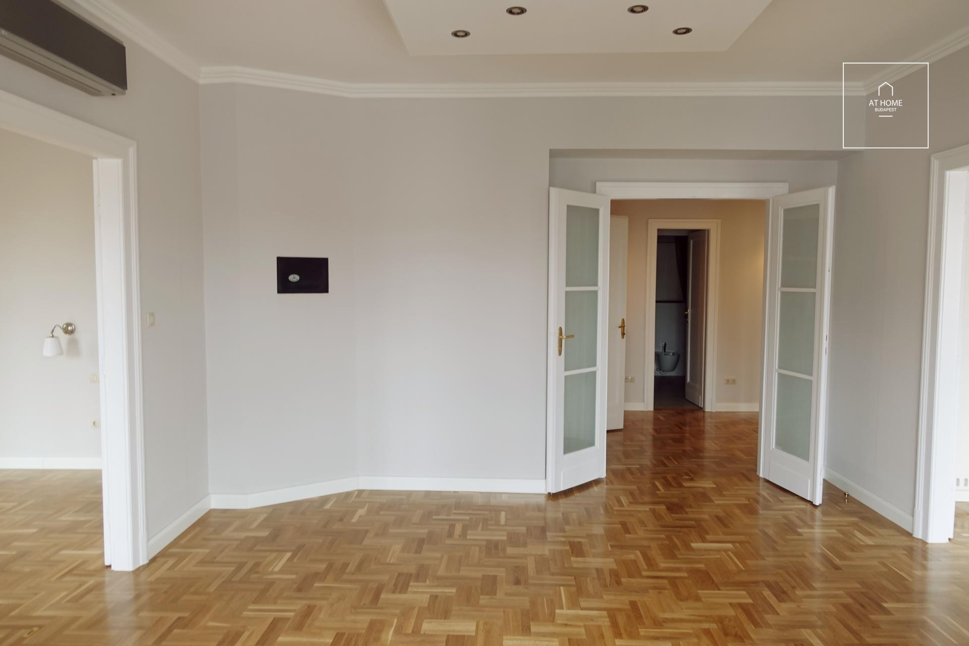 Elegáns lakás kiadó Budapest I. kerület,
