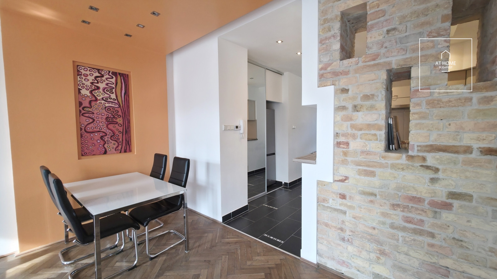 Renovated Two-bedroom Apartment for Rent in Józsefváros, District VIII