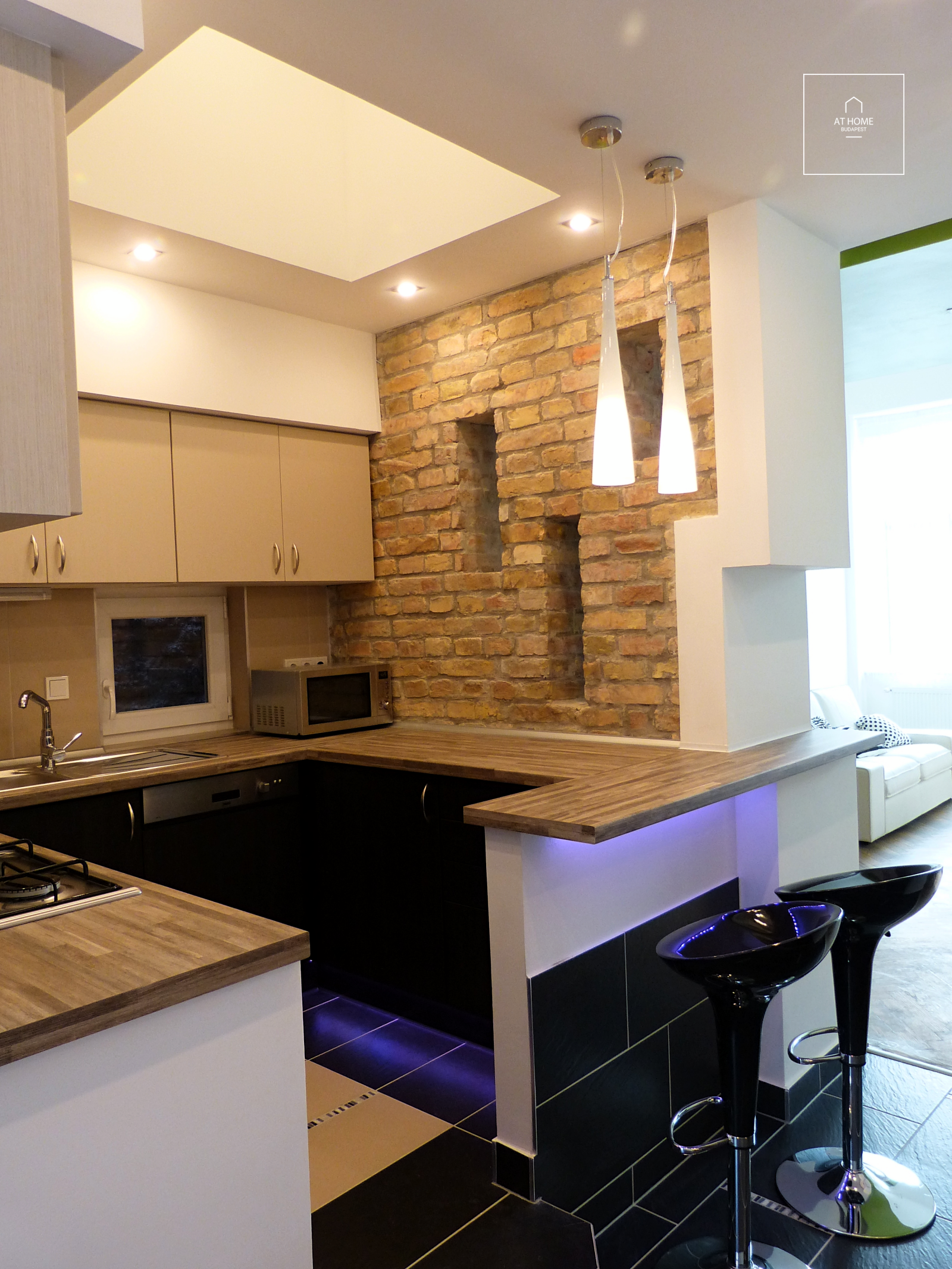 Renovated Two-bedroom Apartment for Rent in Józsefváros, District VIII