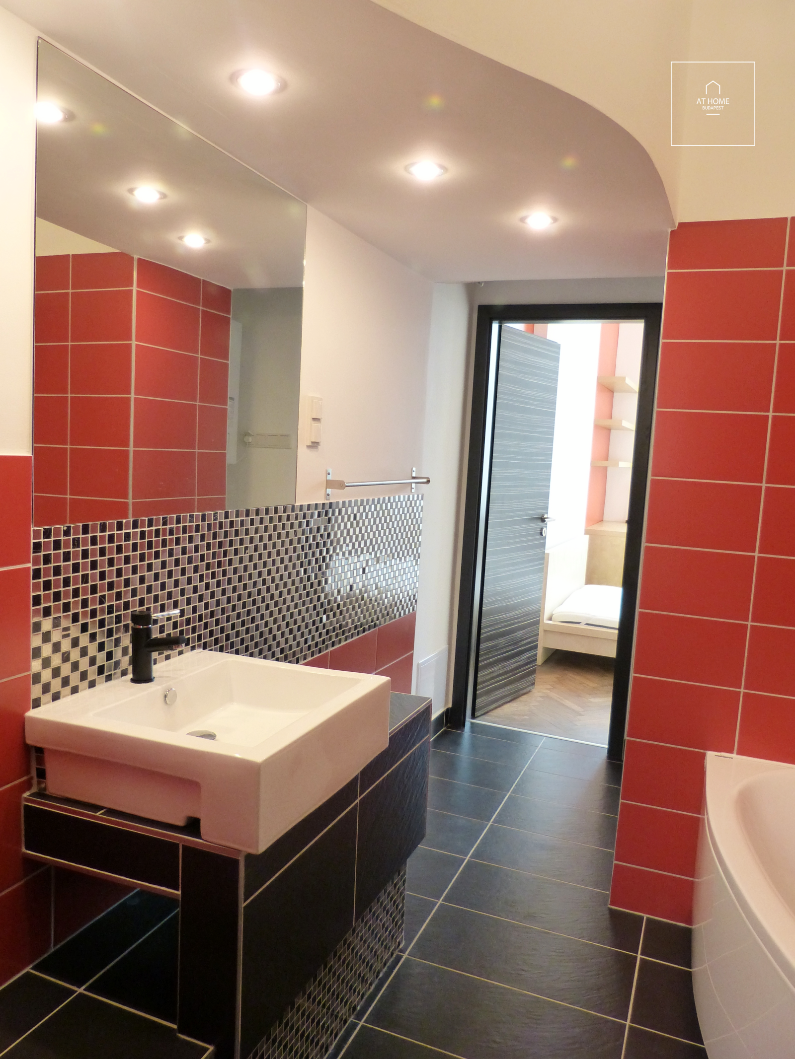 Renovated Two-bedroom Apartment for Rent in Józsefváros, District VIII