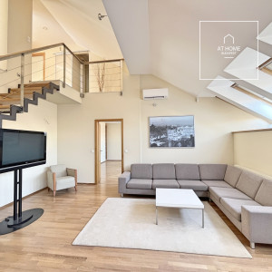 Two-story renovated apartment for rent in Budapest, District VI, Terézváros