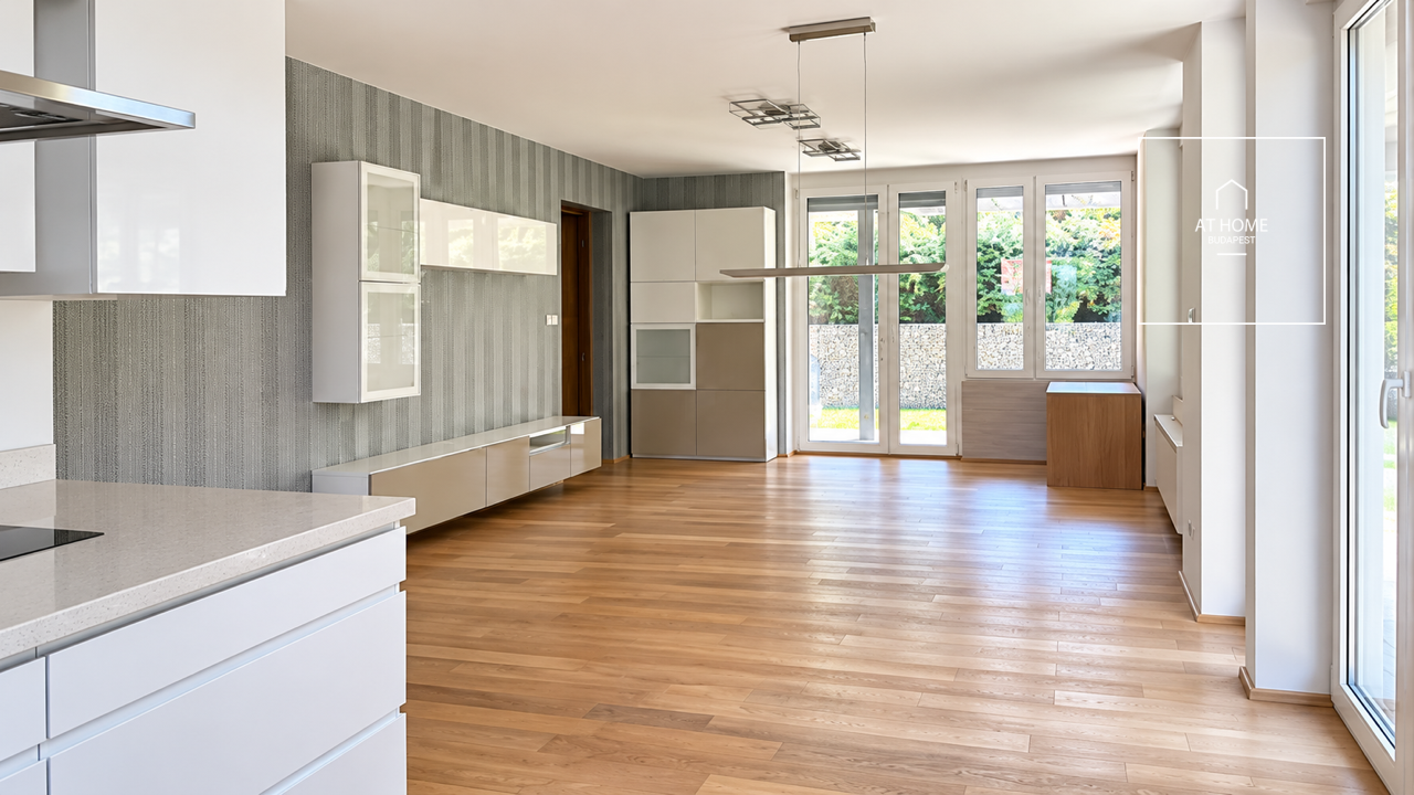 Three-bedroom Apartment with Terrace and Garden Access for Rent in Széphalom, District II