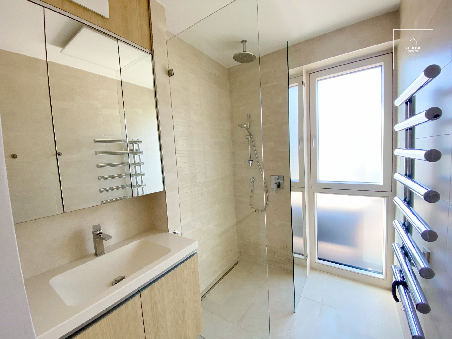 Newly-built Penthouse Apartment for Rent in Városmajor, District XII