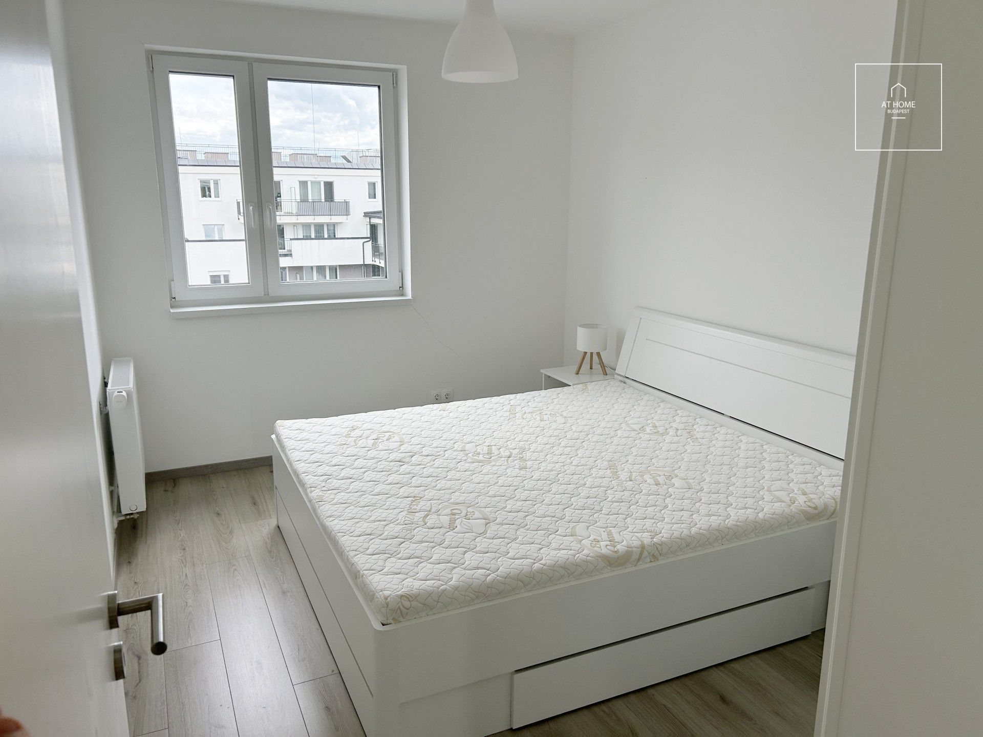 Modern, Newly Built 2-Bedroom Southeast-Facing Apartment for sale in District 13, Budapest