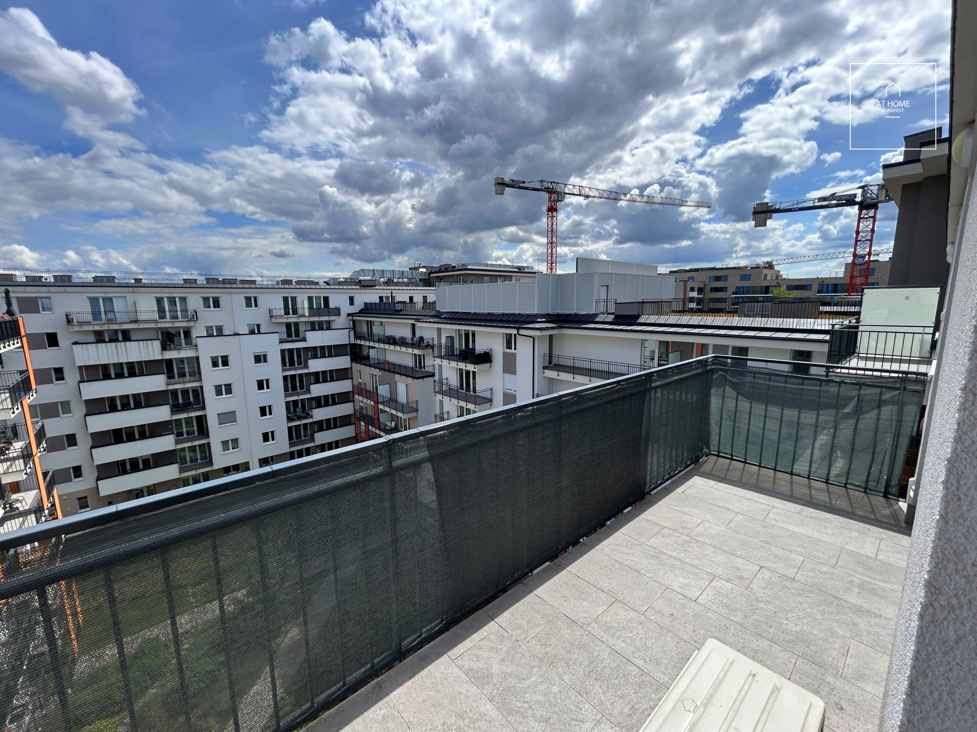 Modern, Newly Built 2-Bedroom Southeast-Facing Apartment for sale in District 13, Budapest