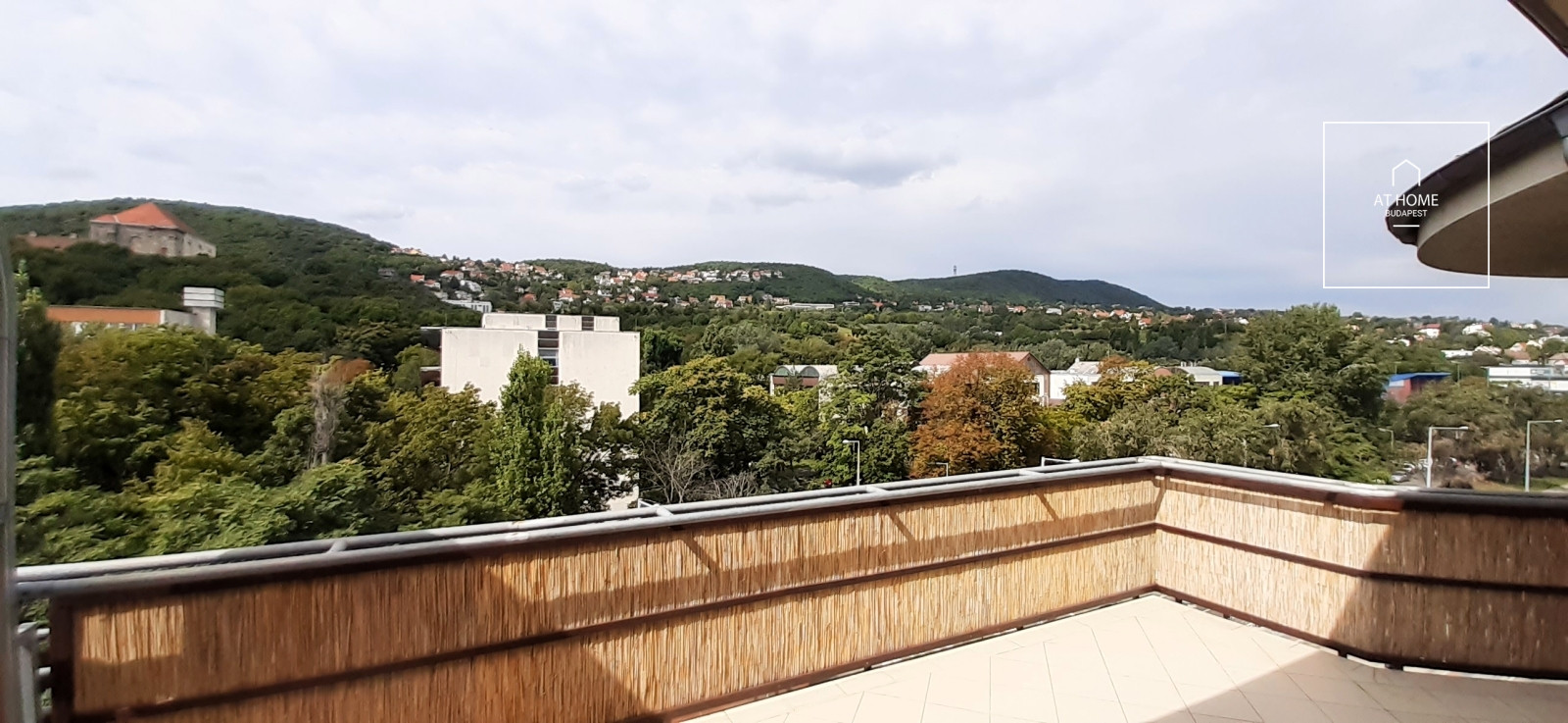 Penthouse Apartment with Panorama for Rent in Remetehegy, District III
