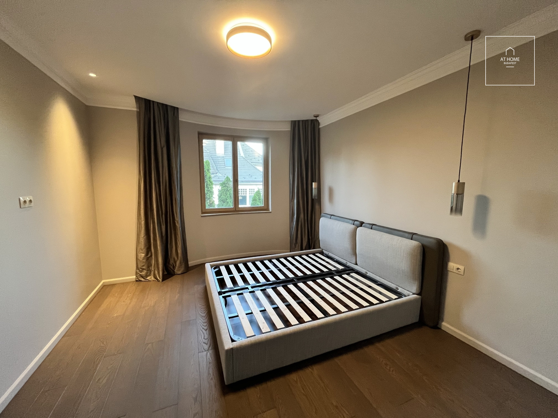 Newly-built Luxury Apartment for Rent in District XII