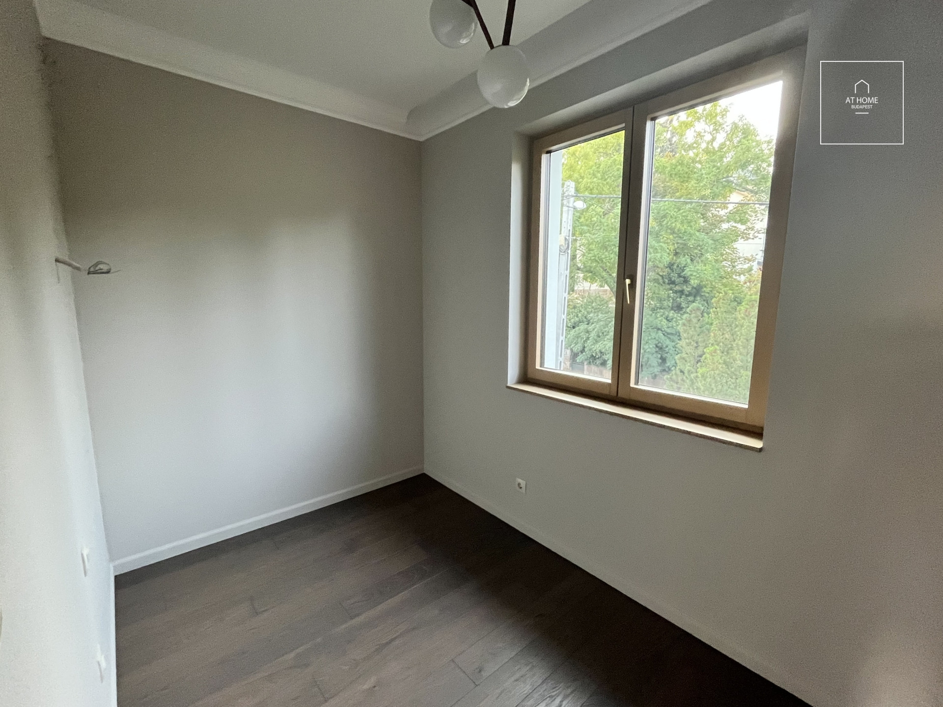 Newly-built Luxury Apartment for Rent in District XII