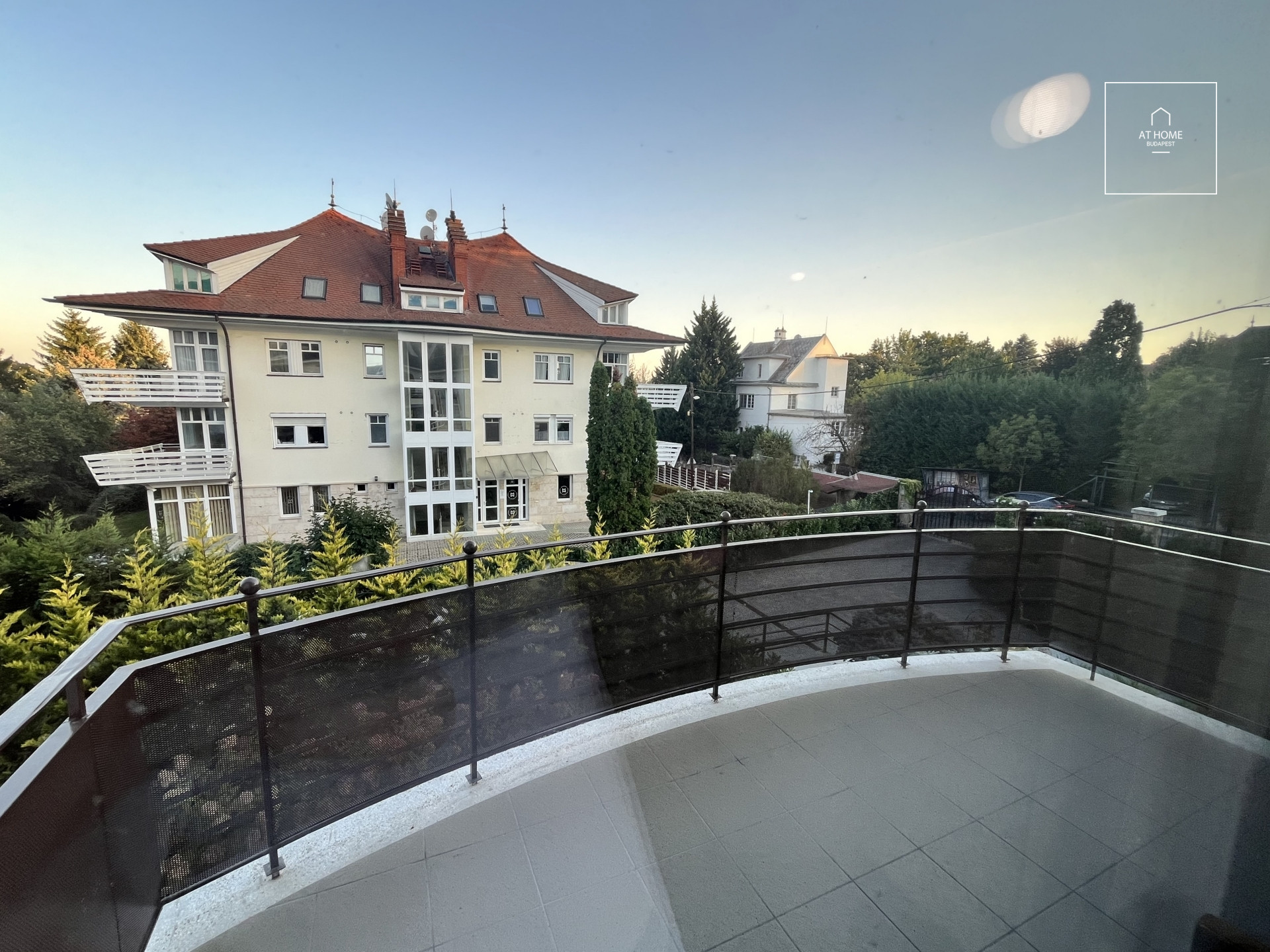 Newly-built Luxury Apartment for Rent in District XII
