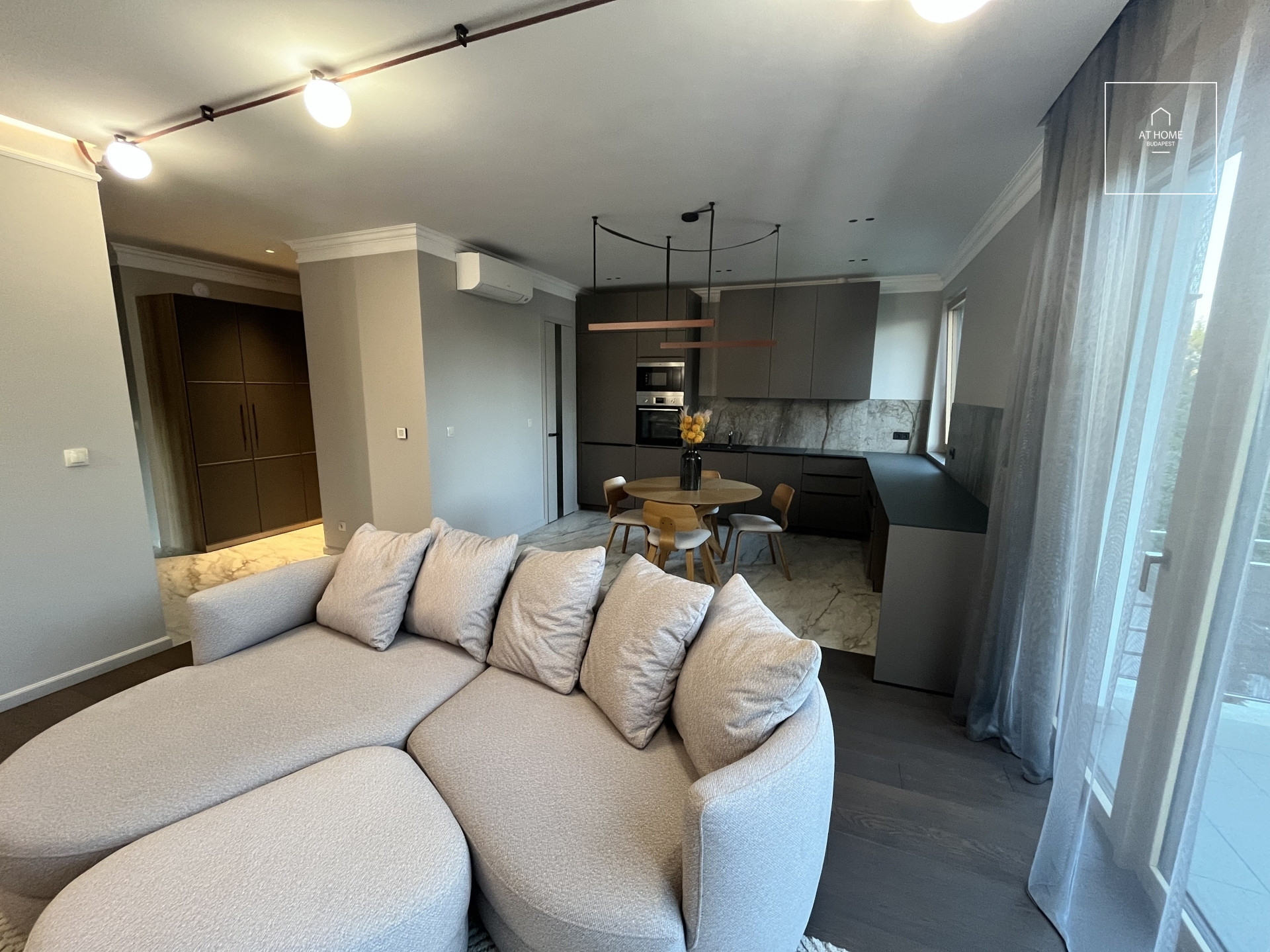 Newly-built Luxury Apartment for Rent in District XII
