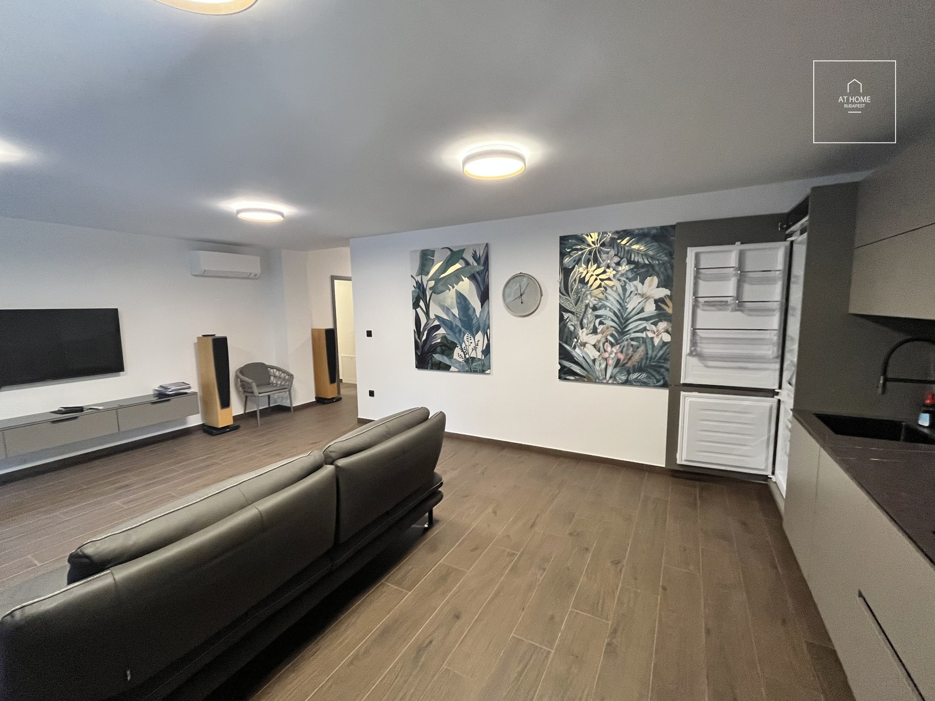 Newly-built Luxury Apartment for Rent in District XII