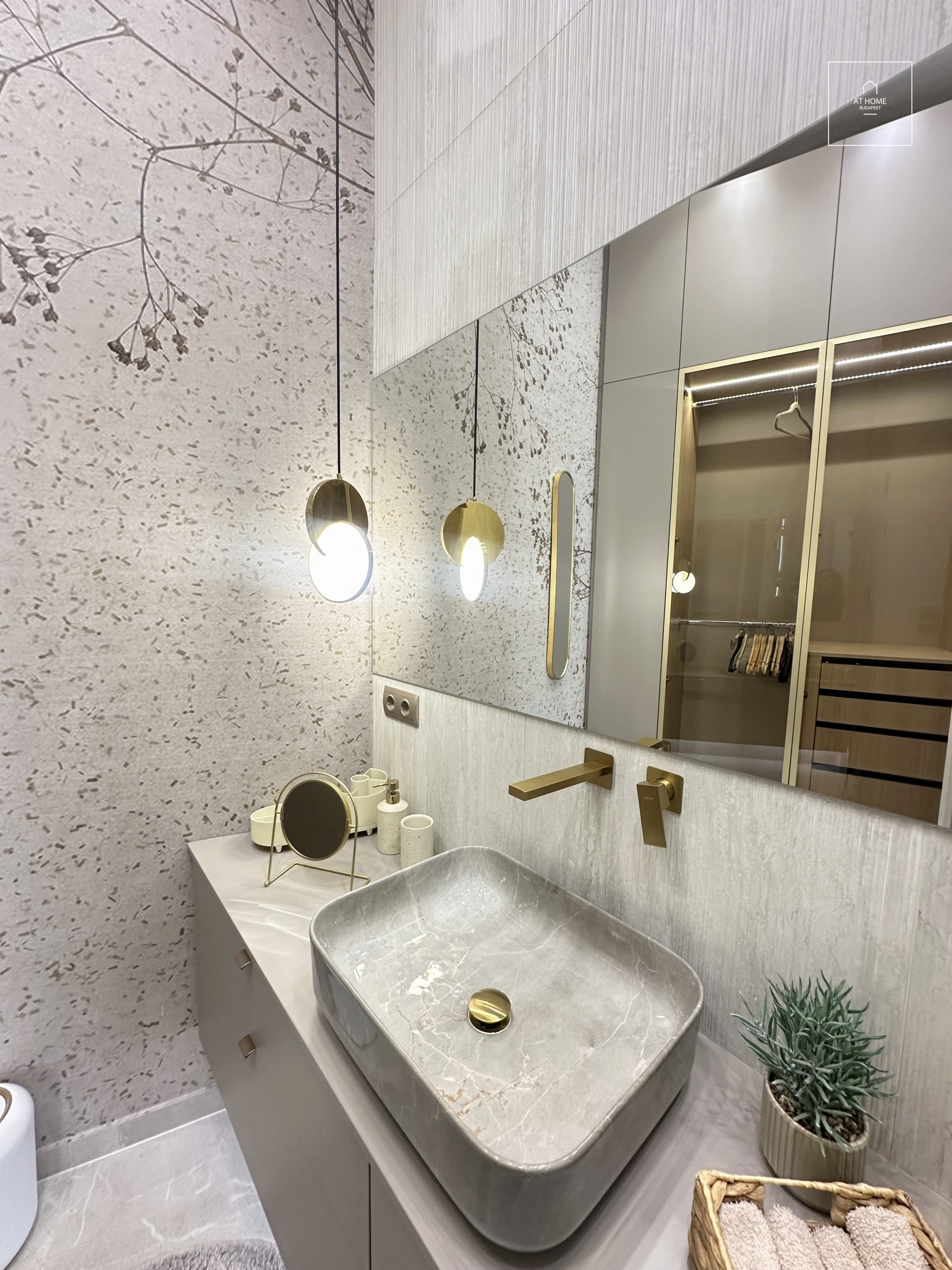 Fully furnished 112 sqm luxury apartment with 2 bedrooms in the City Center