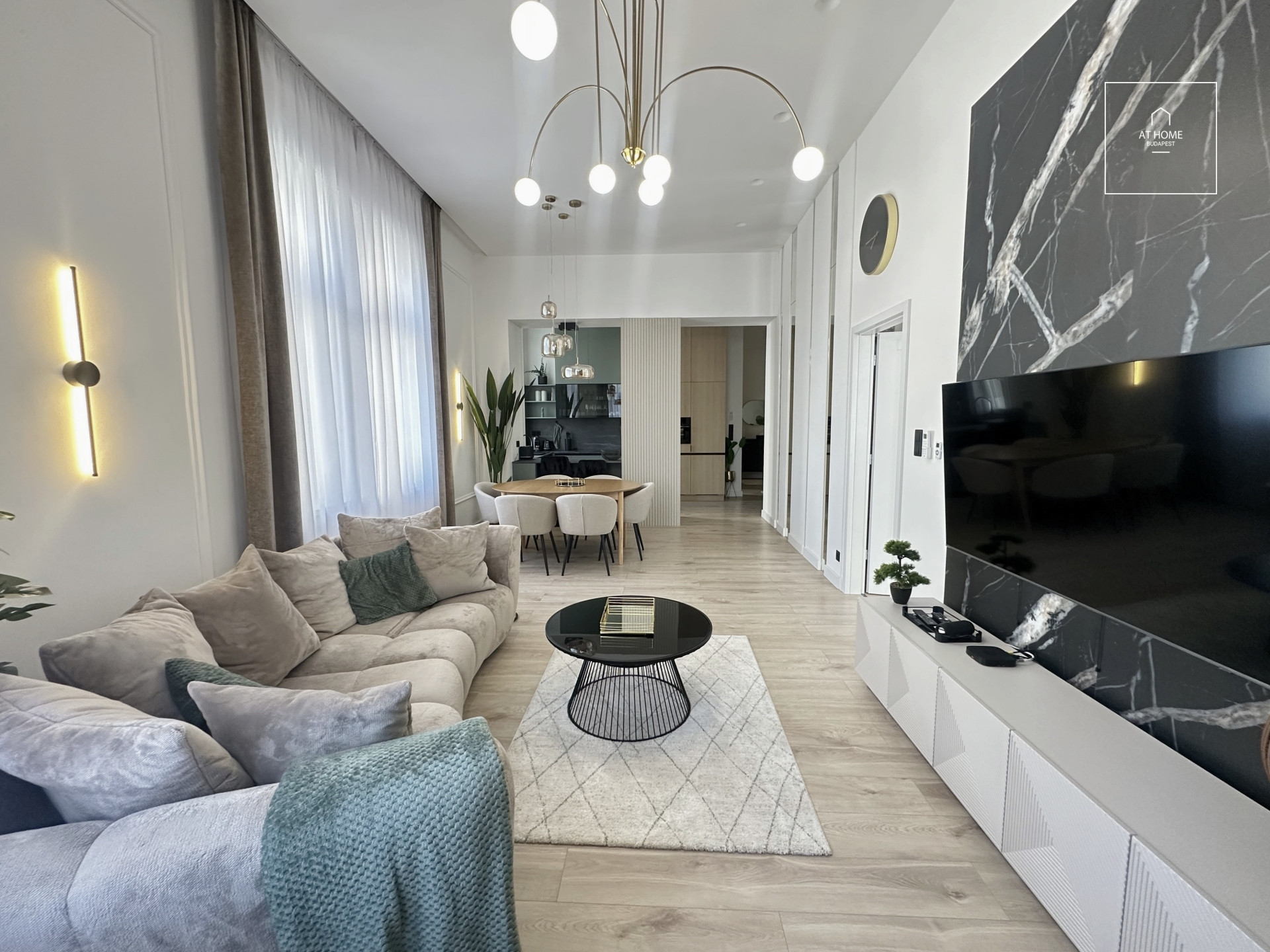 Fully furnished 112 sqm luxury apartment with 2 bedrooms in the City Center