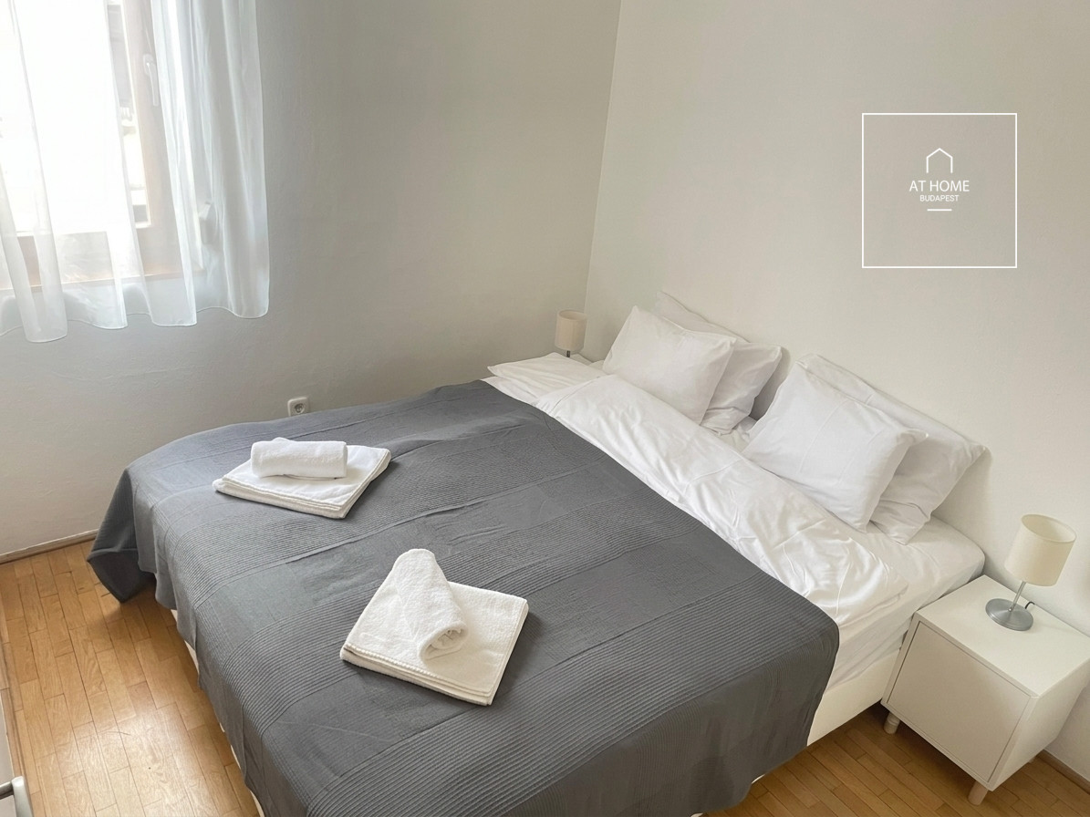 Modern studio apartment for sale, in District VII, in the vibrant heart of downtown