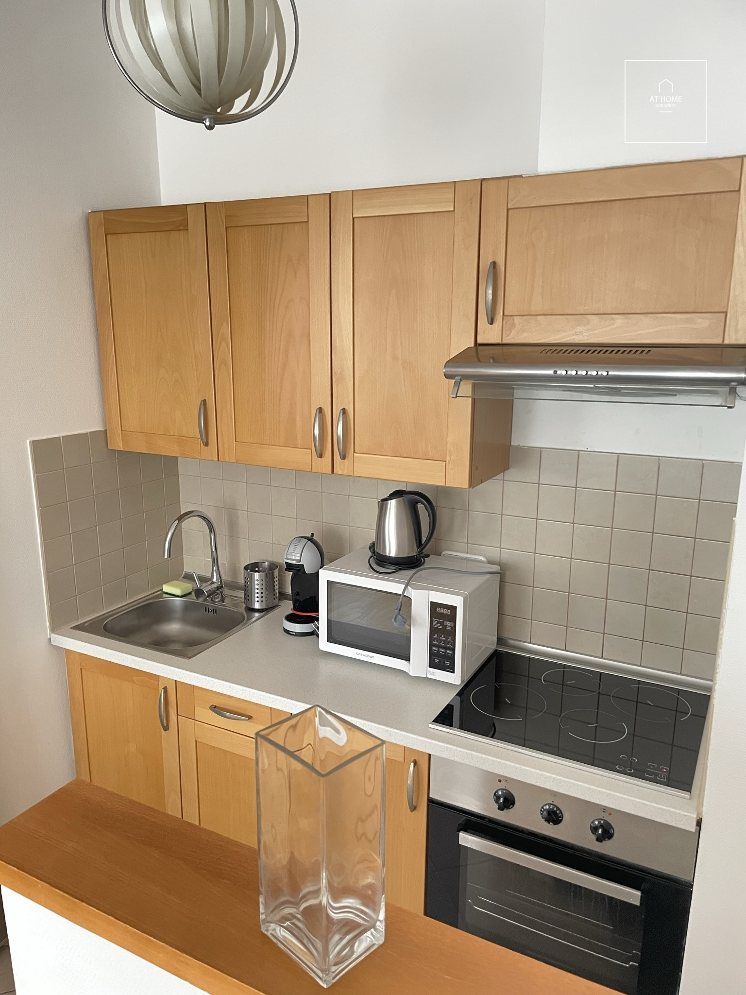 Modern studio apartment for sale, in District VII, in the vibrant heart of downtown
