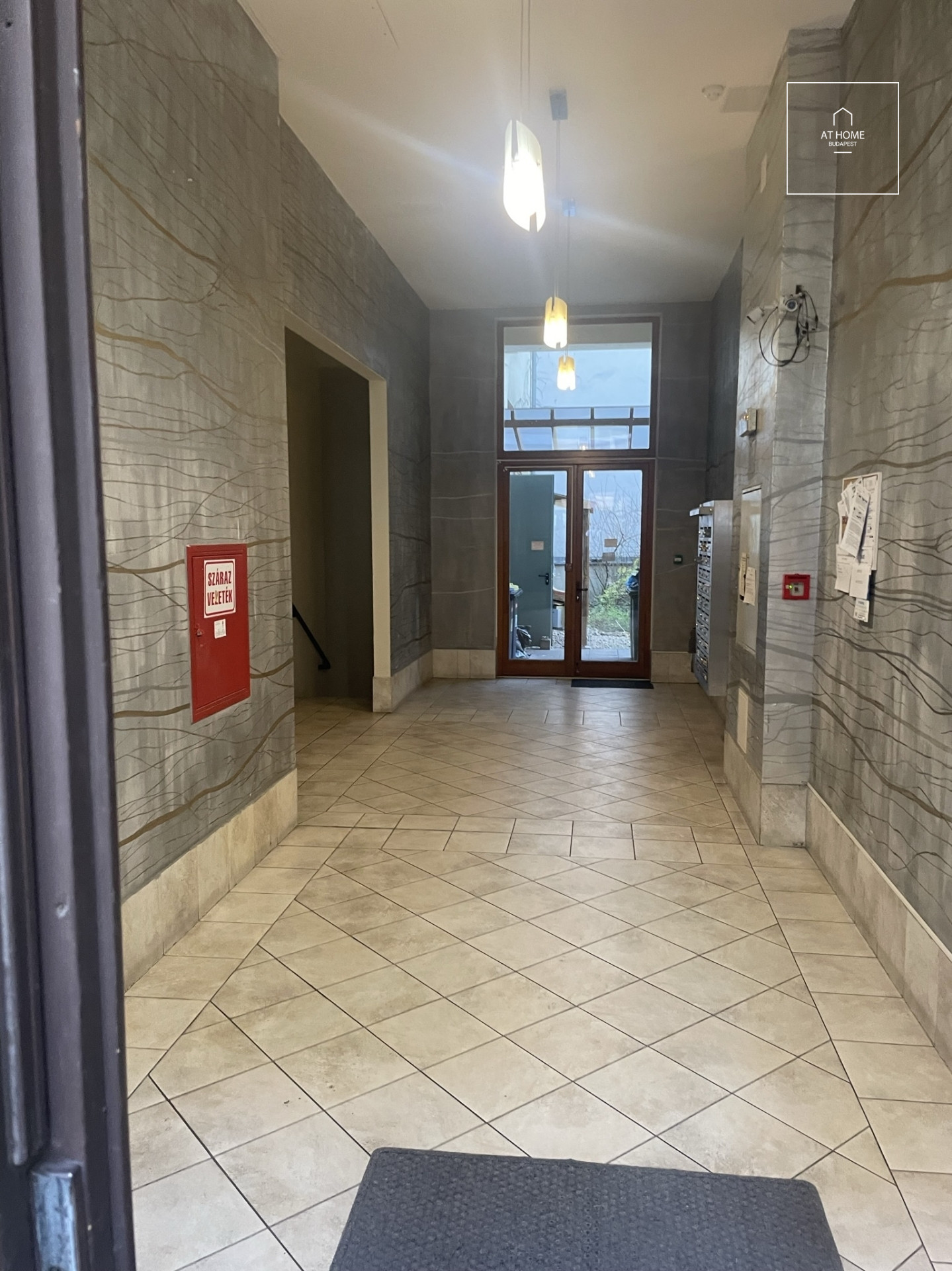 Modern studio apartment for sale, in District VII, in the vibrant heart of downtown